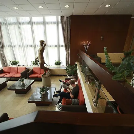 Hotell Krystal 3*