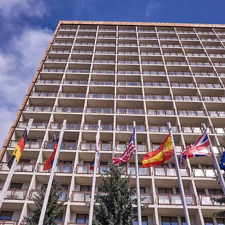 Hotel Krystal 3*