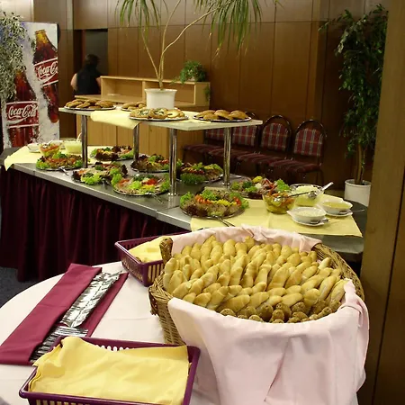 Hotell Krystal 3*