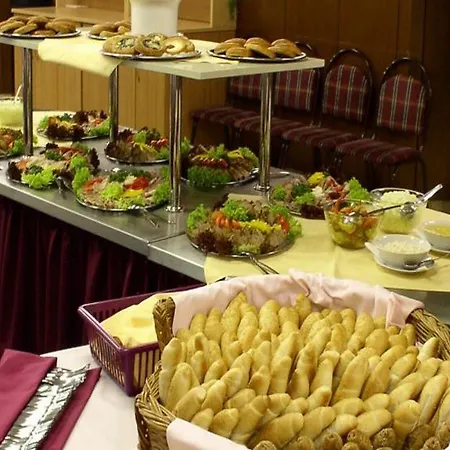 Hotell Krystal 3*