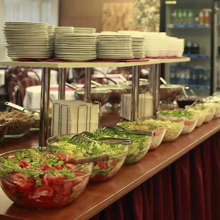 Hotell Krystal 3*