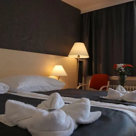 Hotell Krystal 3*